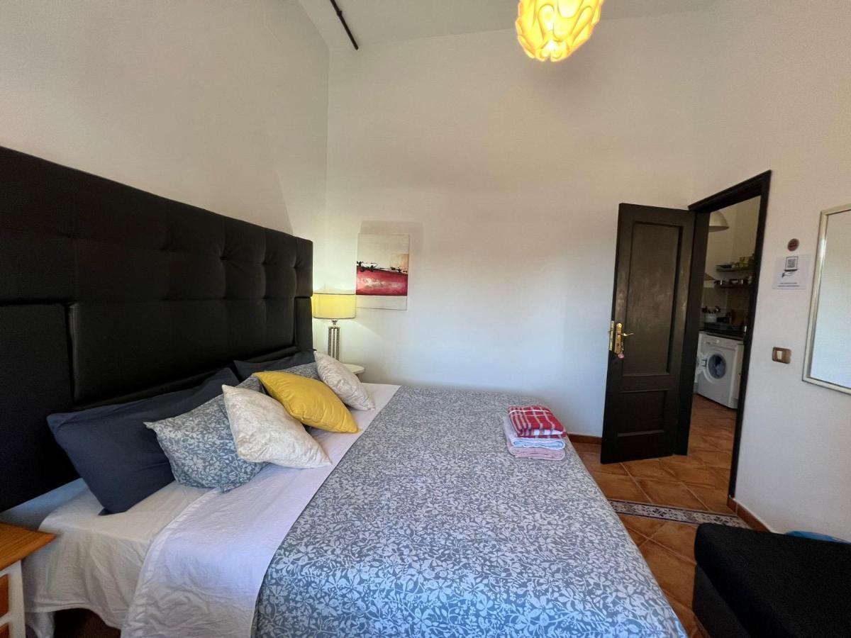 Alcamar Habitacion Privada Con Las Areas De Sala, Cocina Y Bano Que Se Comparten Cerca Al Mar! อัลกาลา ภายนอก รูปภาพ
