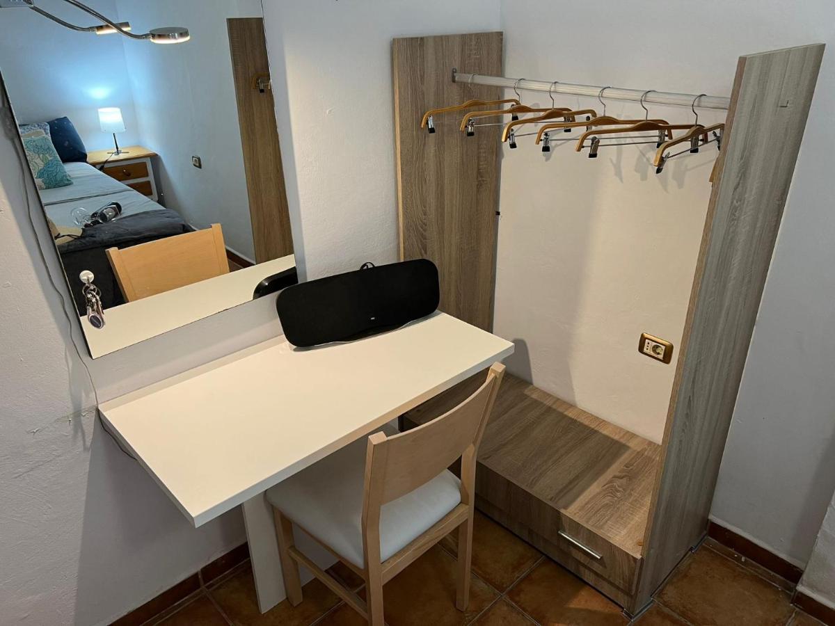 Alcamar Habitacion Privada Con Las Areas De Sala, Cocina Y Bano Que Se Comparten Cerca Al Mar! อัลกาลา ภายนอก รูปภาพ