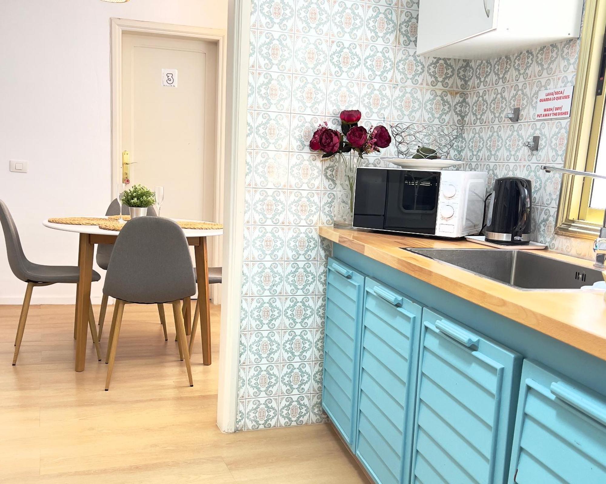 Alcamar Habitacion Privada Con Las Areas De Sala, Cocina Y Bano Que Se Comparten Cerca Al Mar! อัลกาลา ภายนอก รูปภาพ