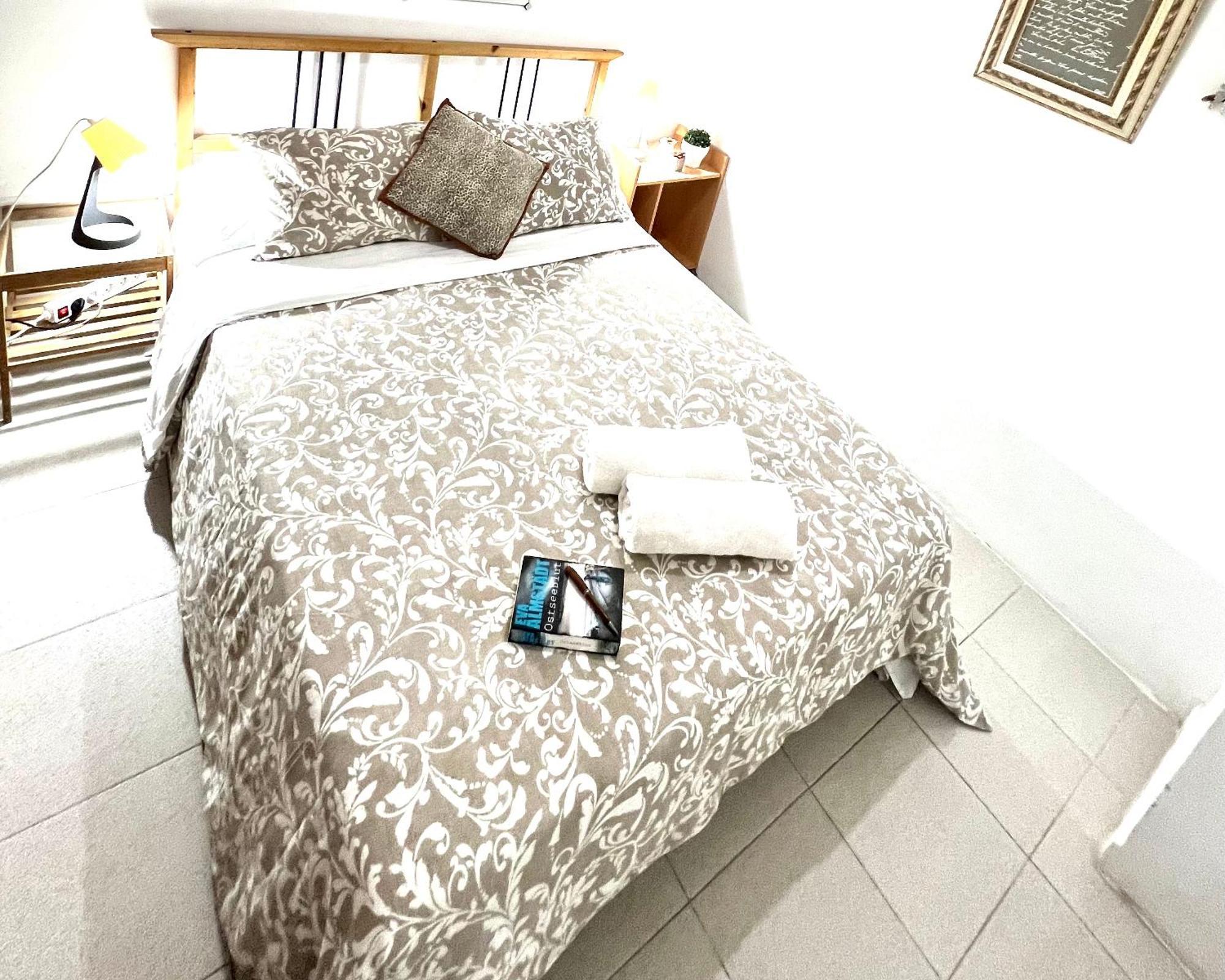 Alcamar Habitacion Privada Con Las Areas De Sala, Cocina Y Bano Que Se Comparten Cerca Al Mar! อัลกาลา ภายนอก รูปภาพ