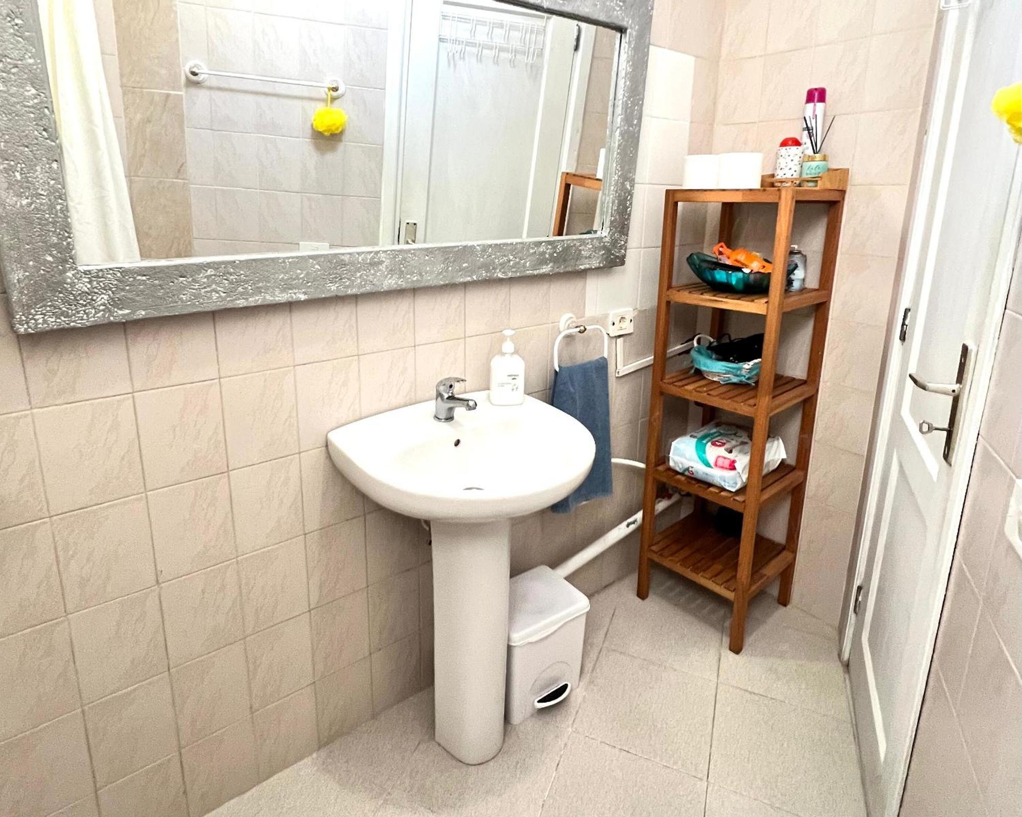 Alcamar Habitacion Privada Con Las Areas De Sala, Cocina Y Bano Que Se Comparten Cerca Al Mar! อัลกาลา ภายนอก รูปภาพ