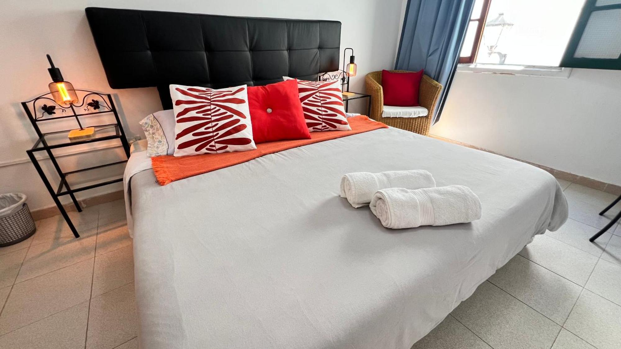 Alcamar Habitacion Privada Con Las Areas De Sala, Cocina Y Bano Que Se Comparten Cerca Al Mar! อัลกาลา ภายนอก รูปภาพ